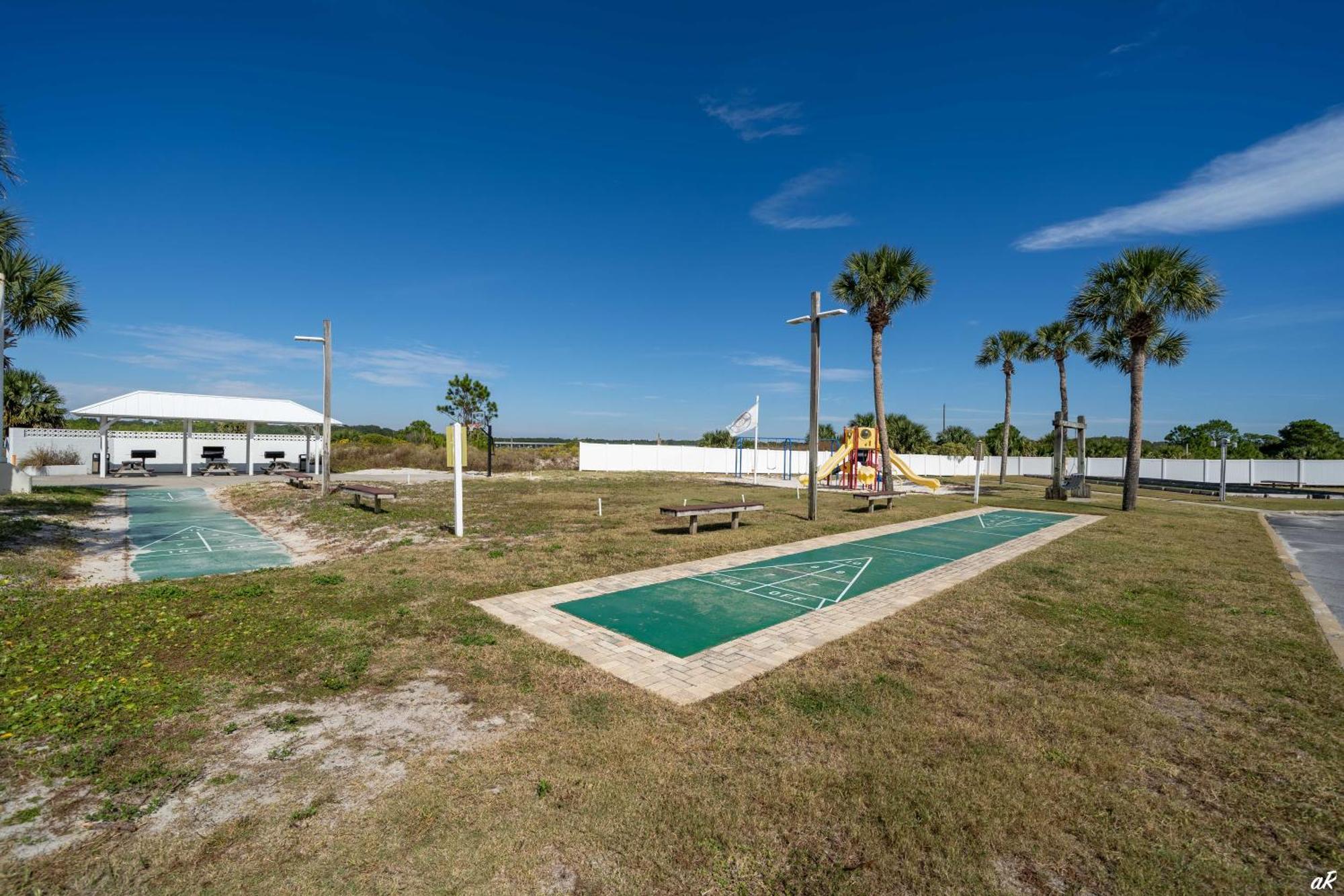 Holiday home Beautiful Front At Pinnacle Port A-125 Panama City Beach