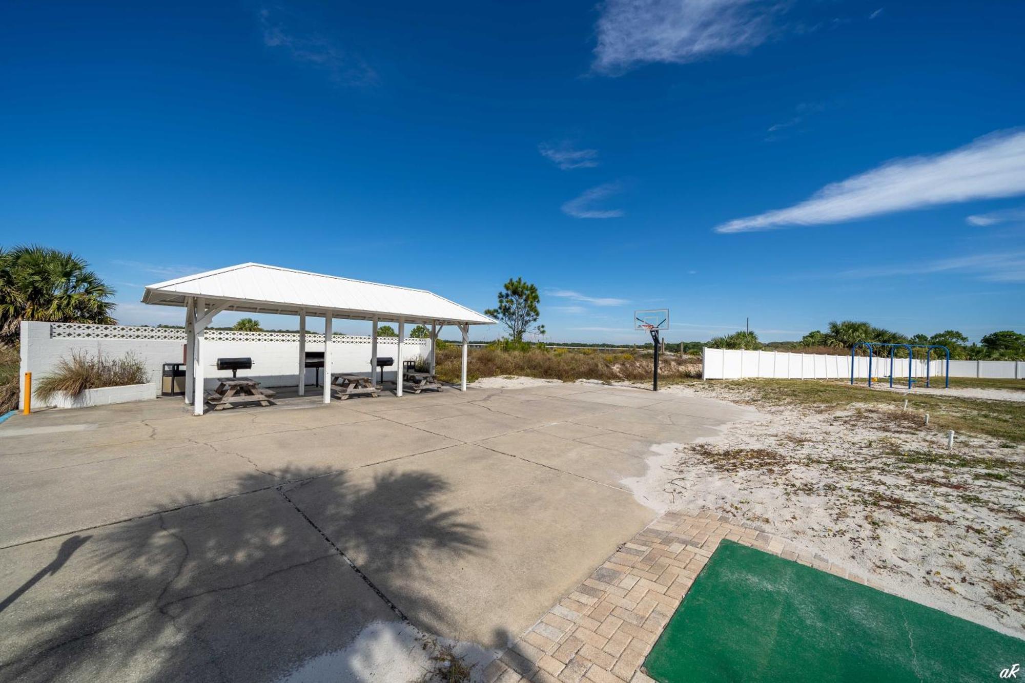 Beautiful Front At Pinnacle Port A-125 *